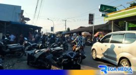 Caption: situasi arus lalulintas saat sore hari di Pasar Palengaan terpantau lancar, (dok. regamedianews). 