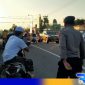 Caption: Polsek Palengaan turun langsung ke titik lokasi yang rawan dijadikan balap liar, (dok. regamedianews). 