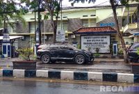 Caption: tampak depan Kantor BKPSDM Kabupaten Sampang, (dok. regamedianews). 