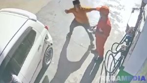 Viral, Karyawan SPBU Bancelok Sampang Dibogem Konsumen