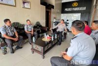 Caption: Kalapas Narkotika Kelas IIA Pamekasan bersama pejabat strukturalnya saat kunjungan kerja ke Polres Pamekasan. 