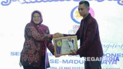 H. Supriadi Owner Rokok Makasaya Sabet Penghargaan di Ajang SMSI Award 2025