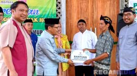 Caption: Penyerahan Bantuan Rumah Mahyani oleh Baznas Provinsi Gorontalo, kepada salah satu penerima bantuan pada tahun 2023 yang lalu.