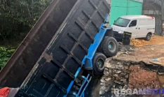 Revitalisasi Jembatan Tanah Merah Picu Kecelakaan