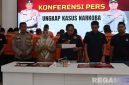 Caption: Polres Pamekasan saat gelar konferensi pers ungkap 7 kasus narkoba 17 tersangka, (dok. regamedianews). 