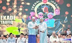 Hadiri  Acara 1 Dekade, Bupati Sampang Apresiasi Majelis Sholawat Attaufiq