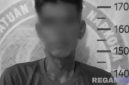 Caption: tersangka kasus narkoba inisial MA saat diamankan di ruang Satresnarkoba Polres Sumenep. 