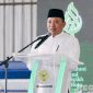 Caption: Bupati Sampang H.Slamet Junaidi sampaikan sambutan saat acara silaturahmi dan haul masyayikh Ponpes Bata-Bata, (sumber foto: Prokopim Pemkab Sampang). 