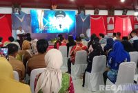 Caption: Bupati Sampang sampaikan sambutan, saat terima kunjungan kerja Menkes RI, di Pendopo Trunojoyo, (dok. regamedianews). 