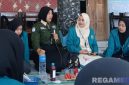 Caption: berlangsungnya pelatihan tentang pembuatan dan manfaat POC PSB oleh mahasiswa KKN-T 12 Universitas Islam Madura, (dok. regamedianews). 