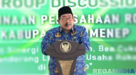 Caption: Wakil Bupati Sumenep KH.Imam Hasyim, saat sambutan dalam acara forum group discussion, (sumber foto: Sumenep.go.id). 