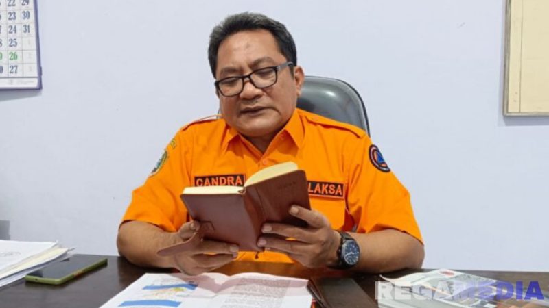 Caption: Kepala Pelaksana Badan Penanggulangan Bencana Daerah (BPBD) Kabupaten Sampang, Candra Rhomadani Amin.  