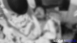 Caption: Tim Inafis Polres Pamekasan  melakukan pemeriksaan terhadap korban pembunuhan di Desa Ambeder, (dok. regamedianews). 
