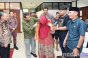 Caption: Kejari Bangkalan selesaikan dua perkara tindak pidana ringan di Rumah Restorative Justice UTM. 