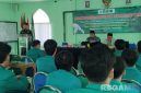 Caption: berlangsungnya workshop Program Pemberdayaan Masyarakat Oleh Masyarakat (PMM) bagi mahasiswa Universitas Islam Madura (UIM). 