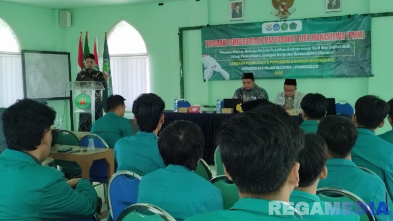 Caption: berlangsungnya workshop Program Pemberdayaan Masyarakat Oleh Masyarakat (PMM) bagi mahasiswa Universitas Islam Madura (UIM). 