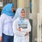 Caption: tim penilai lomba dari petugas wanita Lapas Narkotika Pamekasan mengoreksi kebersihan blok hunian warga binaan. 