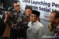 Caption: Menteri Koordinator Bidang Pemberdayaan Masyarakat, Muhaimin Iskandar, dalam konferensi persnya. (foto istimewa). 