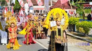 Panitia HUT RI Ke-80 Kecamatan Robatal Gelar Lomba Karnaval Kemerdekaan