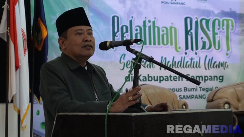 Caption: Ketua Tanfidziyah PCNU Kabupaten Sampang, KH. Itqon Bushiri, (sumber foto: PCNU Sampang). 