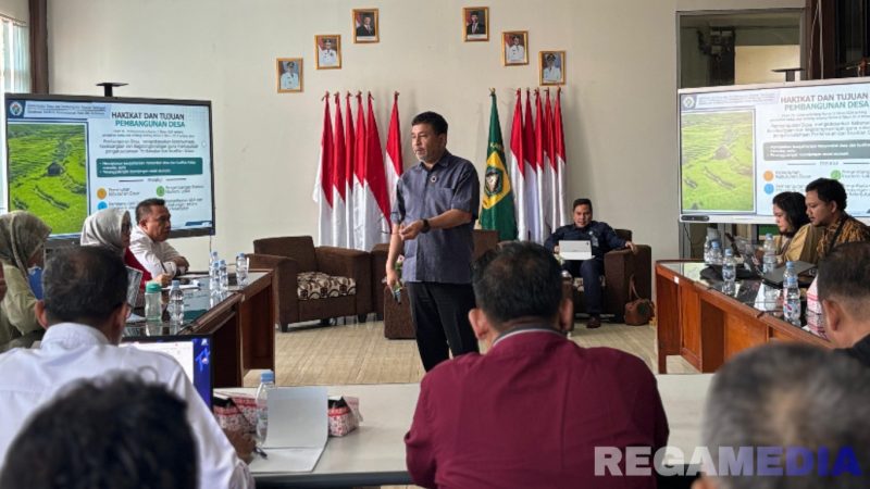 Caption: Direkrur PSBLDP Andrey Ikhsan Lubis, memaparkan tentang Piloting Gerakan Mandiri Pangan (Gema Pangan).