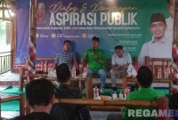 Caption: Ketua Fraksi PKB DPRD Pamekasan, Moh Faridi, sampaikan arahannya saat gelar serap aspirasi bersama aktivis, (dok. regamedianews). 