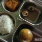 Caption: potongan video viral, tampak menu program MBG di wilayah Camplong Sampang Madura, (dok. regamedianews). 