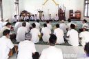Caption: antusias warga binaan, saat mengikuti pembukaan program Pondok Pesantren At-Taubah Rutan Sampang, (foto istimewa). 