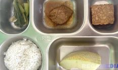 Siswa SD di Bangkalan Terima MBG Basi