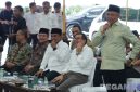 Caption: terlihat Bupati dan Wabup Bangkalan, saat kunjungan spesifik Komisi V DPR RI, (dok. regamedianews). 