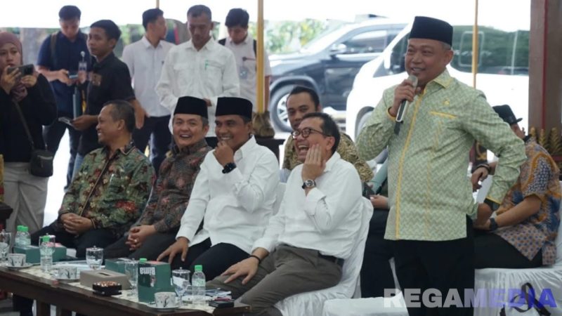 Caption: terlihat Bupati dan Wabup Bangkalan, saat kunjungan spesifik Komisi V DPR RI, (dok. regamedianews). 