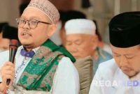 Caption: Pimpinan majelis Dhampar Alas bersama Wakil Bupati Sampang (dok.regamedianews)