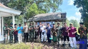 Bersama Polri dan Masyarakat, Koramil Robatal Gelar Karya Bhakti