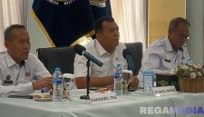 Caption: Wakil Menteri Imipas, Silmy Karim, tengah memberikan arahan kepada seluruh jajarannya, (foto istimewa). 