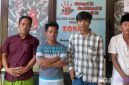 Caption didampingi aktivis PPKB, pihak keluarga korban pemerkosaan mendatangi Polres Bangkalan, (dok. regamedianews). 