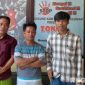 Caption didampingi aktivis PPKB, pihak keluarga korban pemerkosaan mendatangi Polres Bangkalan, (dok. regamedianews). 