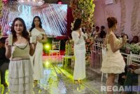Caption: suasana kemeriahan grand launching 2BI Yours skincare, di Febria Cafe and Resto, (dok. regamedianews). 