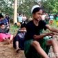 Caption: semangat peserta lomba tarik tambang yang digelar Pemerintah Desa Rabasan, (dok. regamedianews). 