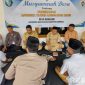 Caption: berlangsungnya musdes tentang perubahan APBDes tahun anggaran 2025 di Desa Rabasan, (dok. regamedianews). 