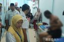 Caption: sebelum dirujuk ke RSUD Sampang, korban begal sempat dibawa ke Puskesmas Jrengik, (dok. foto viral). 