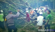 Desa Palengaan Laok Disapu Angin Puting Beliung