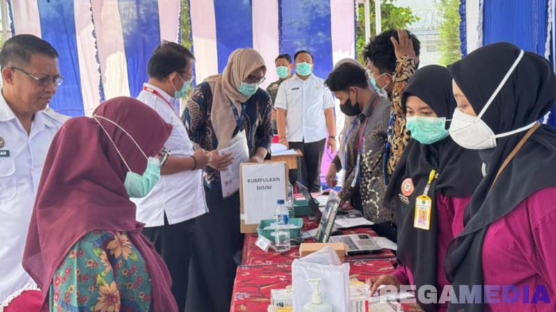 Caption: Kemenkes RI menelusuri satu per satu alur kegiatan mulai dari registrasi, pemeriksaan, hingga tindak lanjut hasil skrining, (dok. foto istimewa). 