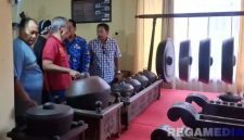Caption: tampak dalam Museum Cakraningrat Bangkalan, (dok. regamedianews). 