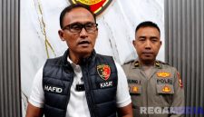 Caption: Kasat Reskrim AKP Hafid Dian Maulidi, didampingi Kasi Humas Polres Bangkalan Ipda Agung Intama, (dok. regamedianews). 