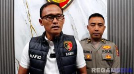 Caption: Kasat Reskrim AKP Hafid Dian Maulidi, didampingi Kasi Humas Polres Bangkalan Ipda Agung Intama, (dok. regamedianews). 