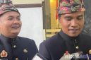 Caption: Bupati Lukman Hakim dan Wabup Fauzan Jakfar, saat diwawancara usai upacara peringatan Hari Jadi Kabupaten Bangkalan ke-494, (dok. regamedianews).