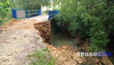 Caption : Lokasi longsor di dusun Arnih Barat desa Gunung Rancak (dok.regamedia)