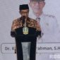 Caption: Bupati Pamekasan KH Kholilurrahman, sampaikan sambutan dalam acara Madura Batik Festival, (dok. regamedianews). 