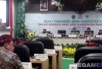 Caption: Bupati Pamekasan Kholilurrahman sampaikan sambutan saat rapat paripurna DPRD, dalam rangka memperingati Hari Jadi Pamekasan ke-495, (dok. regamedianews).