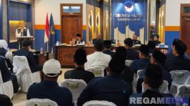 Caption: Ketua DPW Partai NasDem Jatim Lita Machfud Arifin, sampaikan sambutannya saat konsolidasi dengan DPD Partai NasDem Sampang, (dok. regamedianews). 